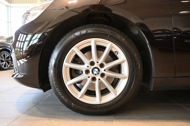 BMW 218 bild 6