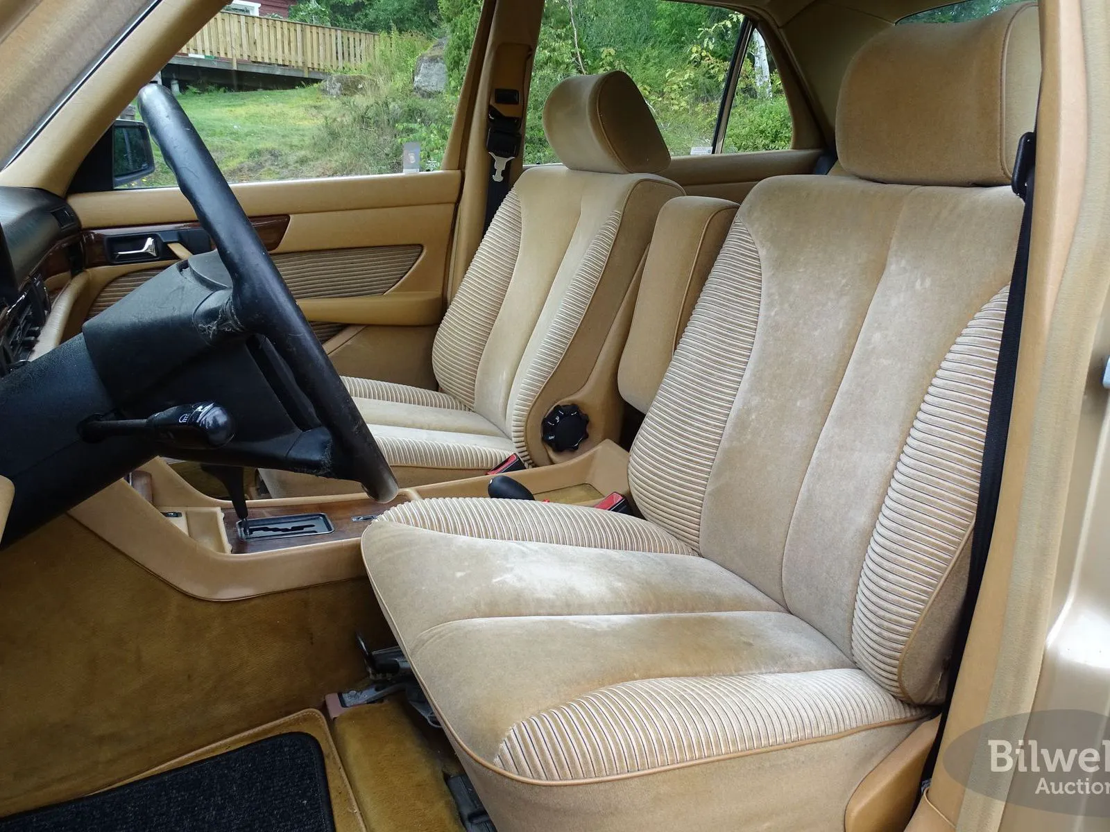 Vehicle image 36