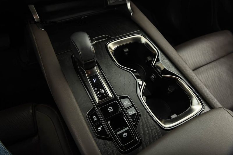 Lexus RX bild 14