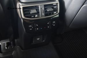 Lexus RX bild 9