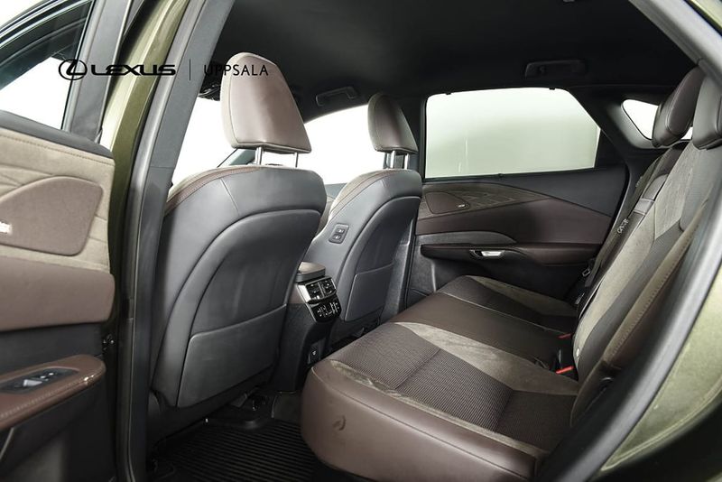 Lexus RX bild 7