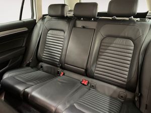 Volkswagen Passat bild 14