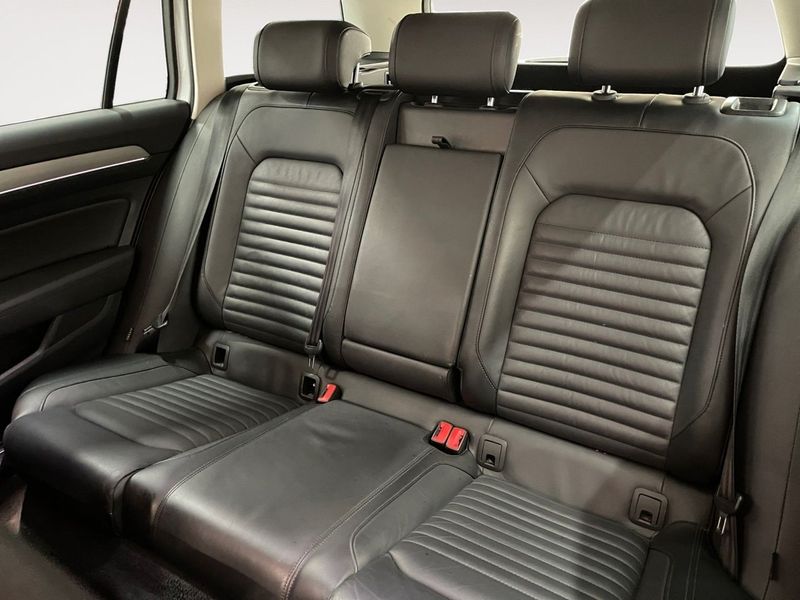 Volkswagen Passat bild 14