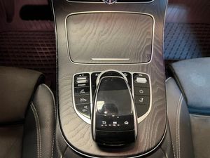 Mercedes E300 bild 13