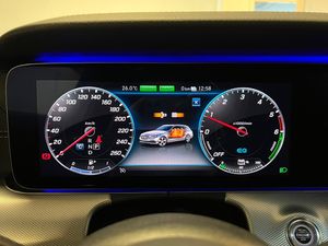 Mercedes E300 bild 18
