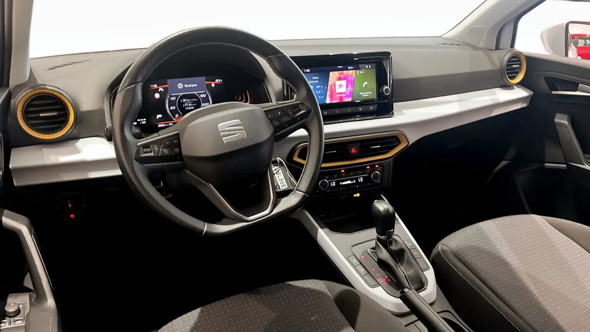 Vehicle image 8