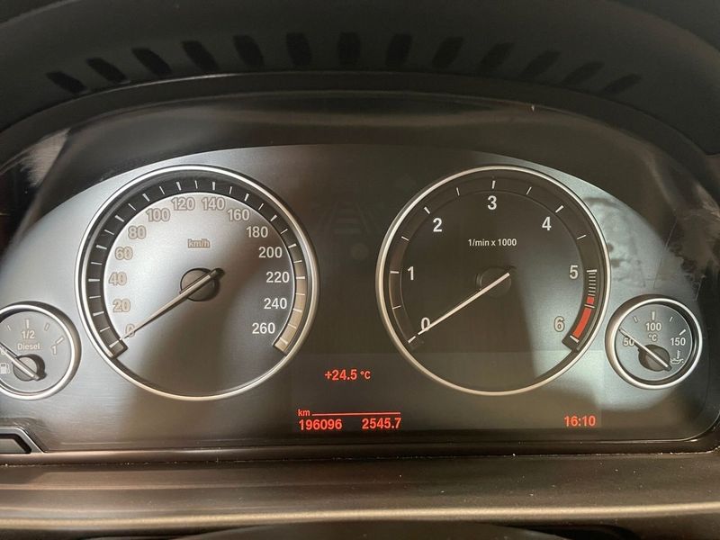 BMW 520 bild 12