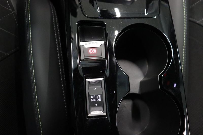 Peugeot e-208 bild 24
