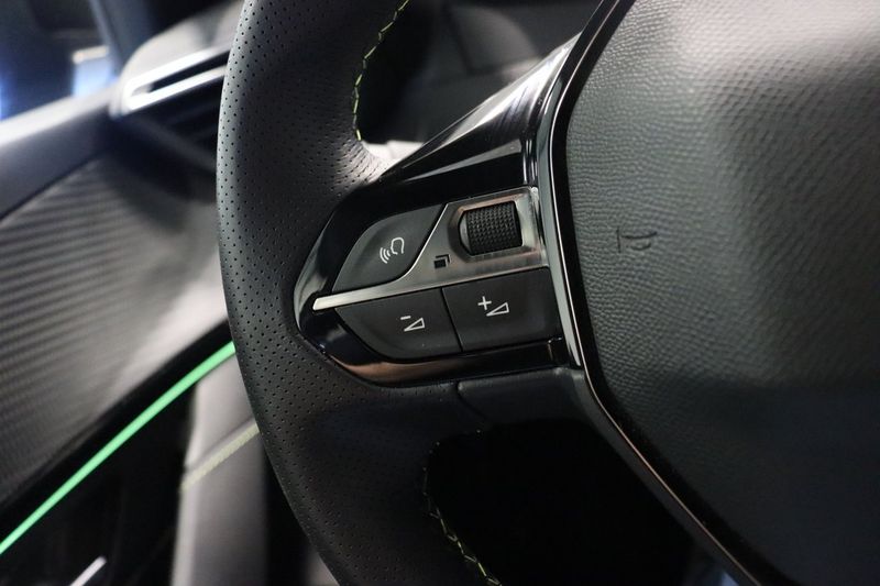Peugeot e-208 bild 14