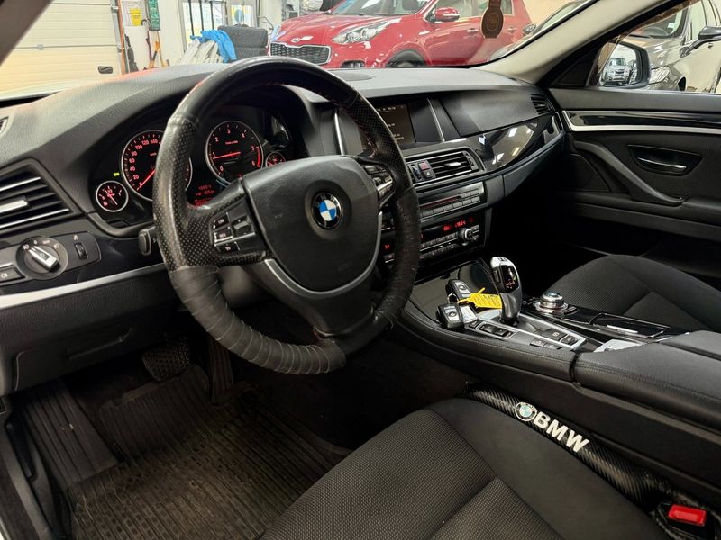 BMW 520 bild 8
