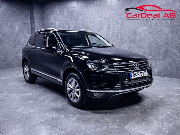Volkswagen Touareg 3.0 V6 TDI 4Motion Värmare LED-ramp Kamera Läder Drag - 2017