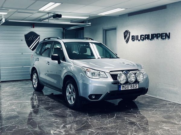 Subaru Forester 2.0 4WD Lineartronic|Drag|D-värmare|Fullservad| - 2015