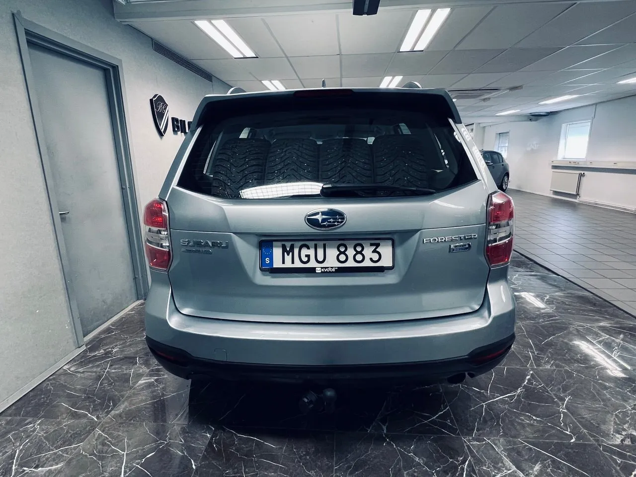 Vehicle image 4