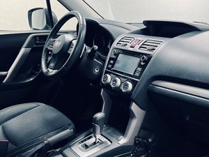 Subaru Forester bild 8