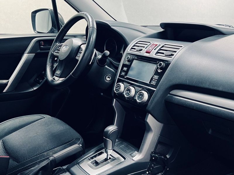 Subaru Forester bild 8
