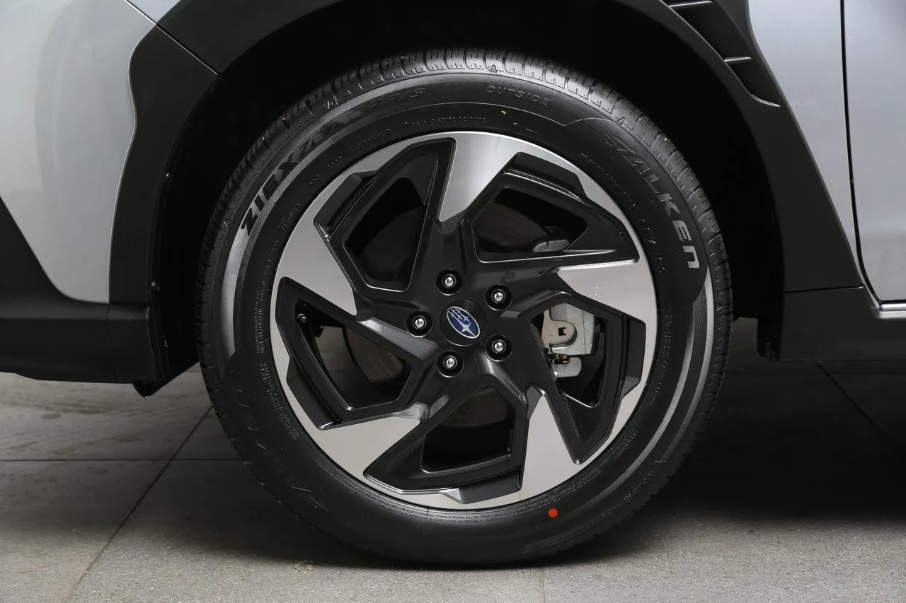 Vehicle image 22