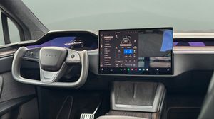 Tesla Model X bild 11
