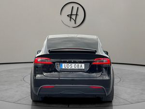 Tesla Model X bild 4