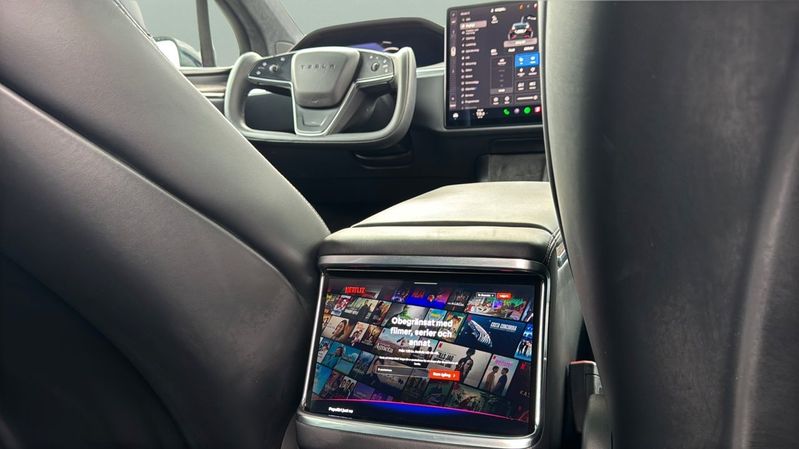 Tesla Model X bild 13