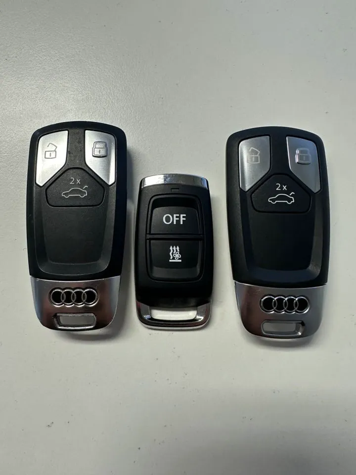 Vehicle image 21