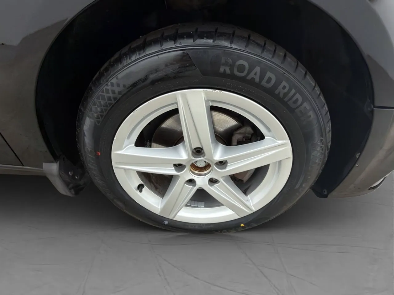 Vehicle image 31
