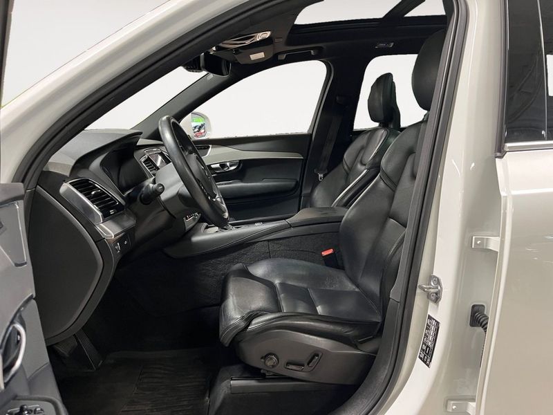 Volvo XC90 bild 8