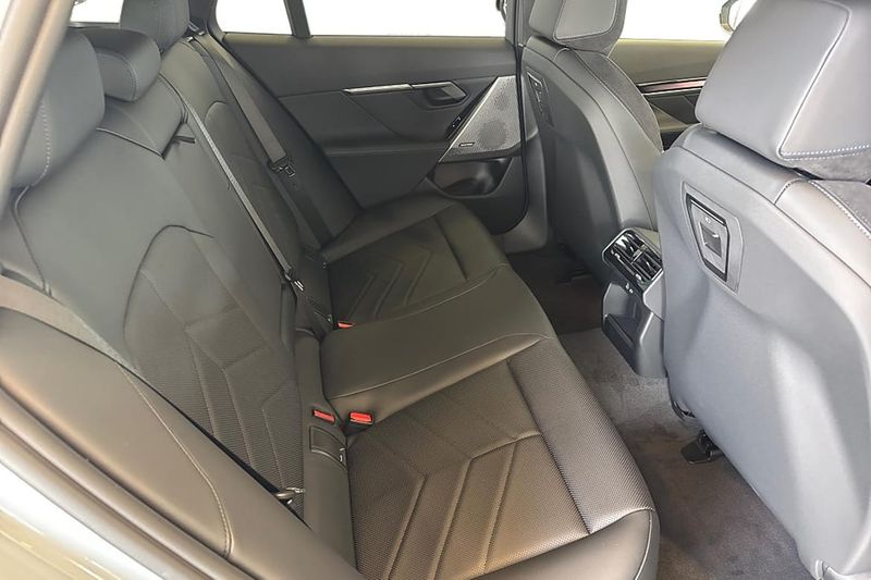 BMW i5 bild 14