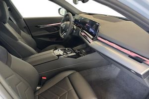 BMW i5 bild 13