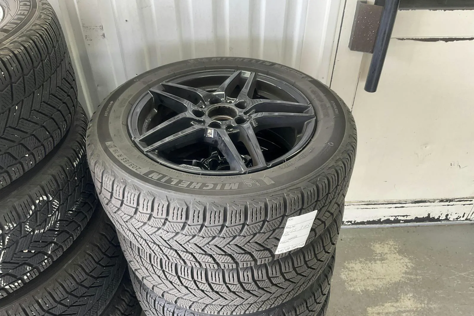 Vehicle image 11