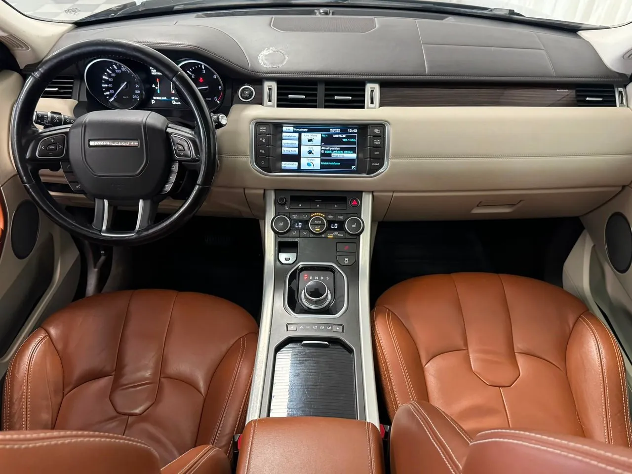 Vehicle image 21