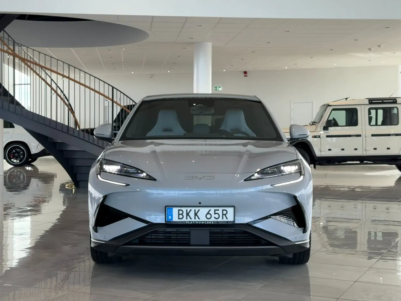 Vehicle image 2