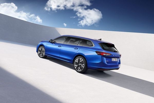 Skoda Superb PLUG-IN DRAG/KAMPANJ! - 2026