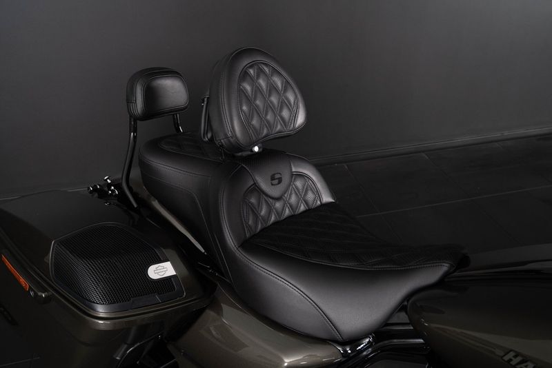 Harley-Davidson CVO Street Glide bild 17