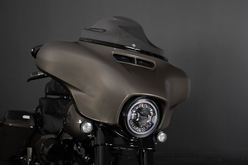 Harley-Davidson CVO Street Glide bild 6
