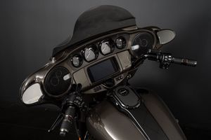 Harley-Davidson CVO Street Glide bild 7