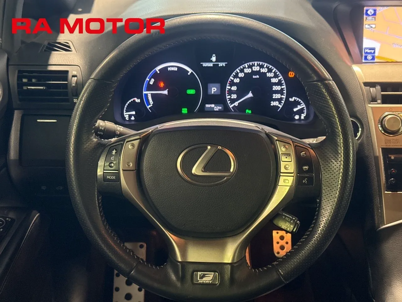 Vehicle image 14