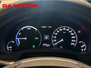 Lexus RX bild 18