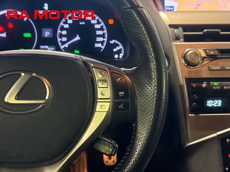 Lexus RX bild 17