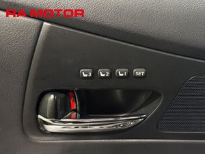 Lexus RX bild 24