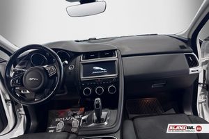 Jaguar E-Pace bild 10