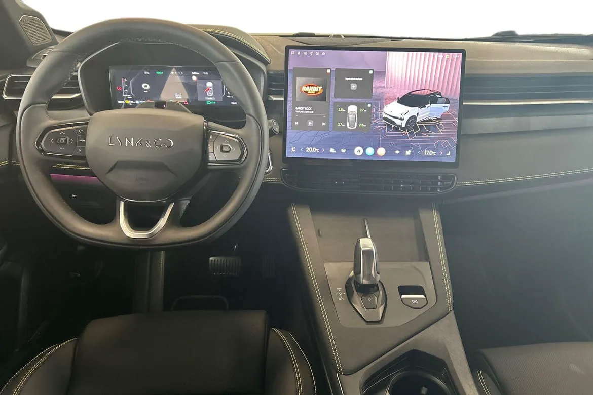 Vehicle image 9