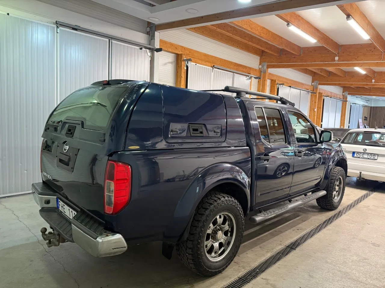 Vehicle image 11