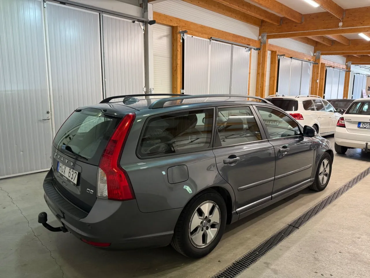 Vehicle image 11