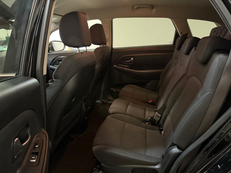 Kia Carens bild 10