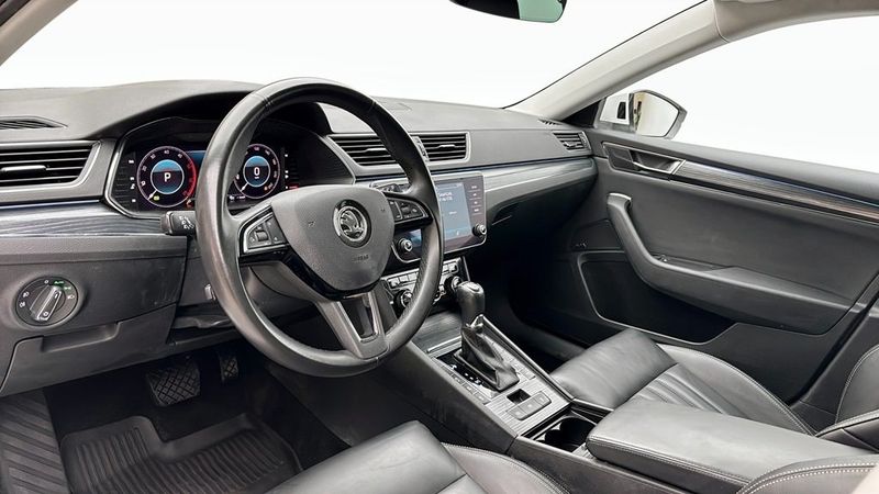 Skoda Superb bild 8