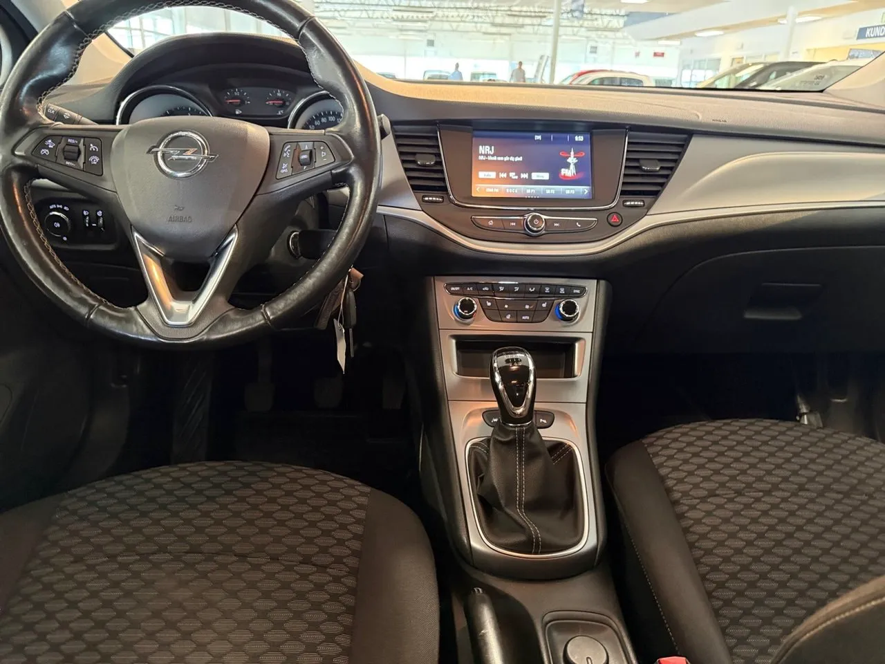 Vehicle image 12