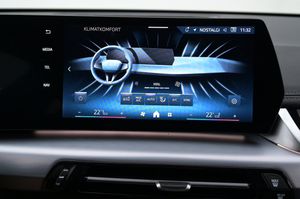 BMW iX1 bild 13