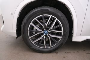 BMW iX1 bild 27