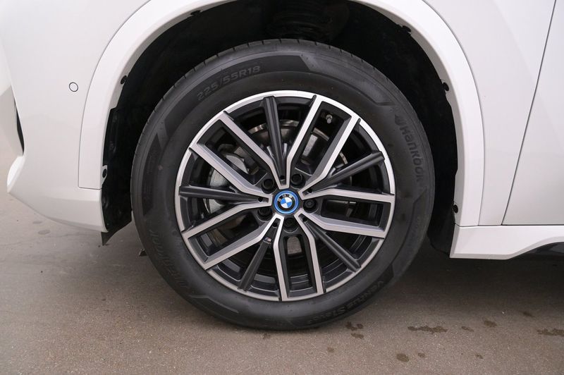 BMW iX1 bild 27