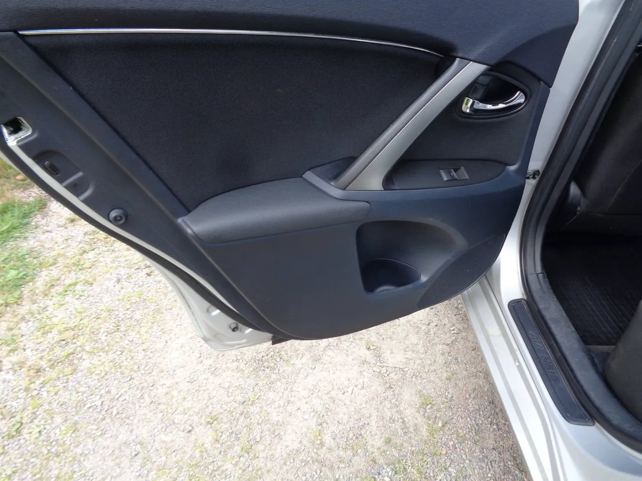 Vehicle image 35